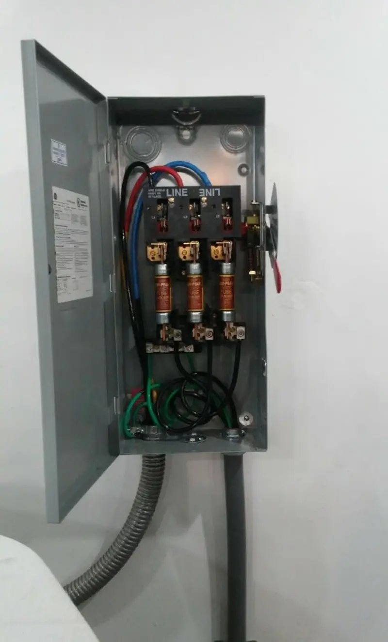 Three-phase disconnect switch installed for Electrical Wiring & Rewiring in Guymon